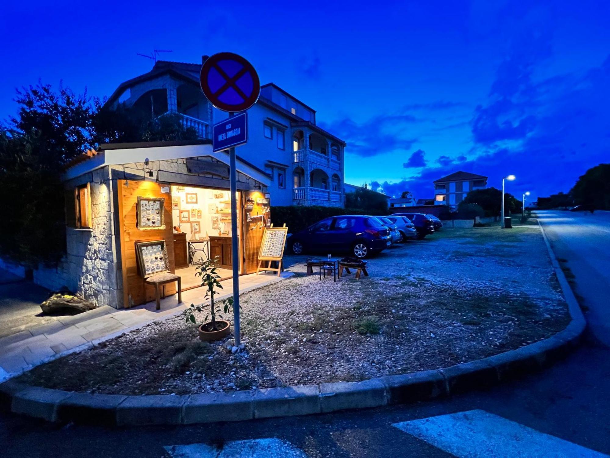 Nena Appartement Povljana